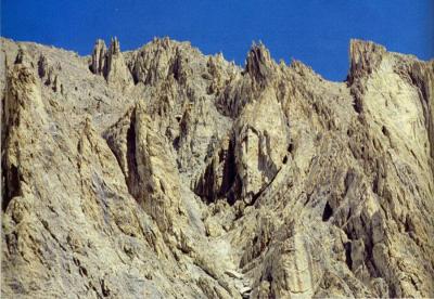 Photo du synclinal de la Montouz